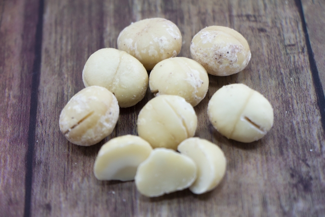 f0e6e8e3dca6fdf8d0aeb9bf0e2cbb6d_s